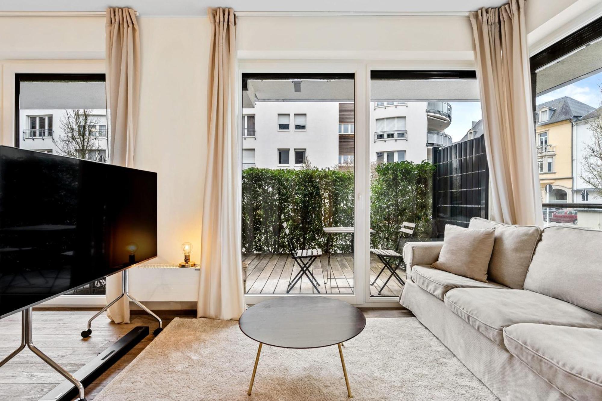 Elegant 1Br - Limpertsberg Gem Apartment Люксембург Екстериор снимка